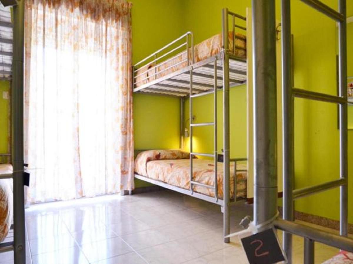 Gianni House Backpackers Hostel ジャルディーニ・ナクソス エクステリア 写真